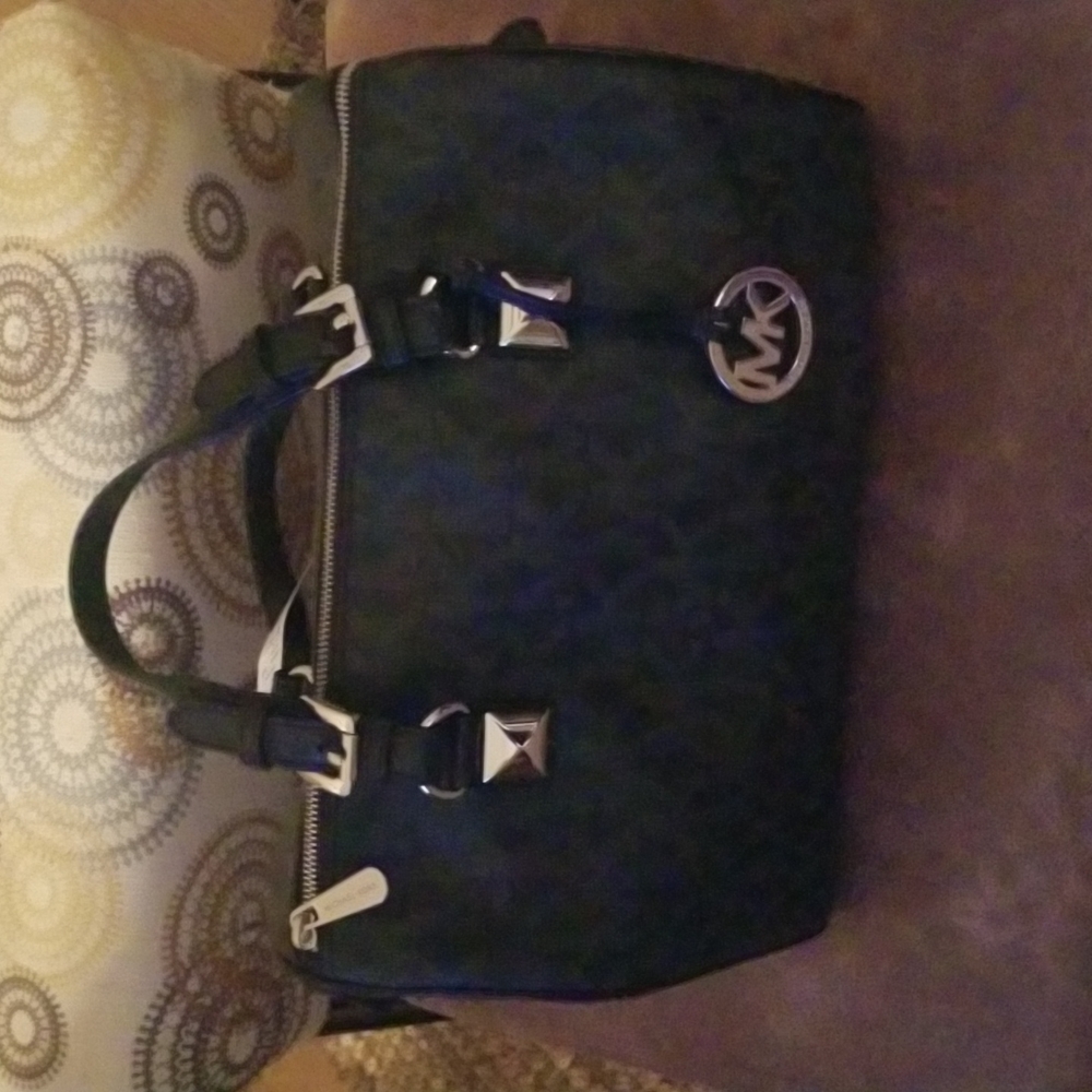 Brand new Michael Kors GRAYSON Satchel